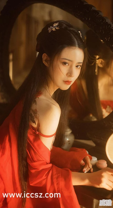免费看美女无内衣内裤诱人惊爆内幕曝光：她们背后的秘密让你大跌眼镜，绝对不容错过的精彩内容！